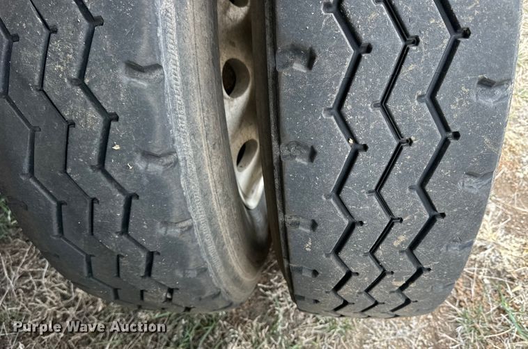 image for item OE9118 2014 Travis Body S/76 ejector trailer