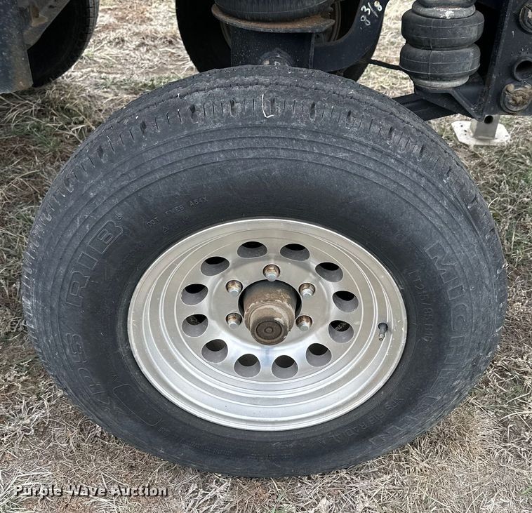 image for item OE9118 2014 Travis Body S/76 ejector trailer