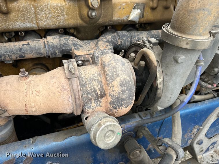 image for item OE9120 2001 Peterbilt  378 semi truck