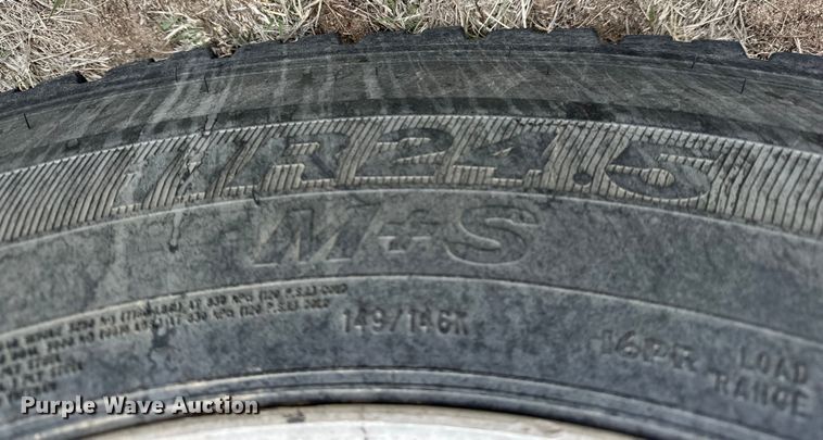 image for item OE9120 2001 Peterbilt  378 semi truck