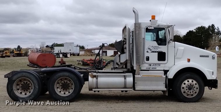 image for item OE9121 2014 Kenworth  T880 semi truck