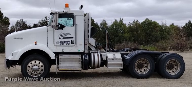 image for item OE9121 2014 Kenworth  T880 semi truck