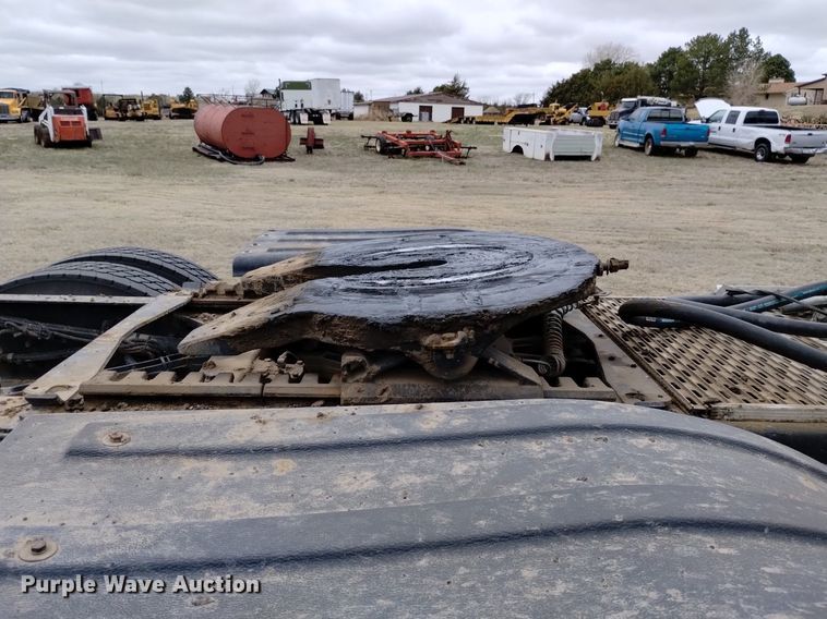 image for item OE9121 2014 Kenworth  T880 semi truck