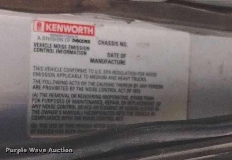 image for item OE9121 2014 Kenworth  T880 semi truck