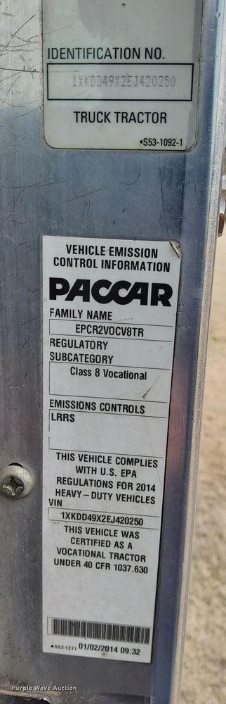 image for item OE9121 2014 Kenworth  T880 semi truck