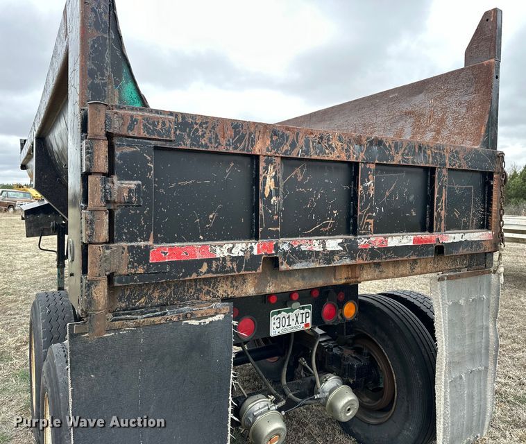 image for item OE9122 1985 Hobbs DRX-M2-30 end dump trailer