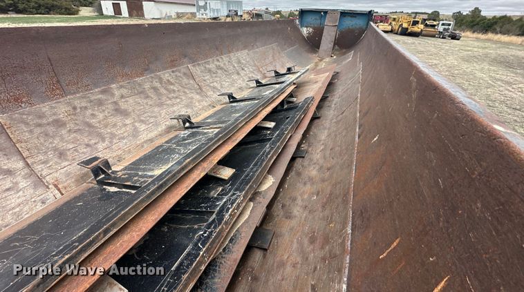 image for item OE9122 1985 Hobbs DRX-M2-30 end dump trailer