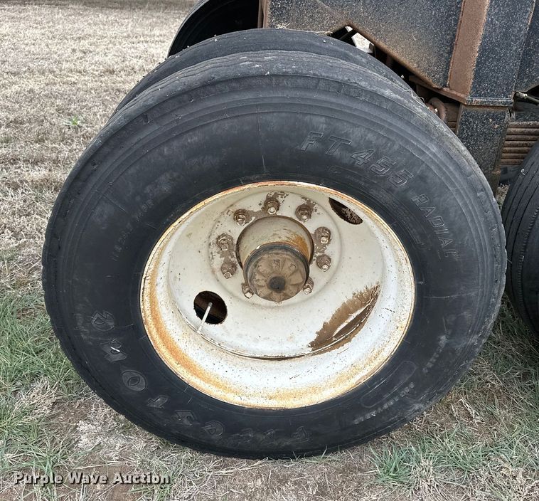 image for item OE9122 1985 Hobbs DRX-M2-30 end dump trailer