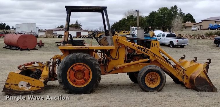 image for item OE9123 1981 Case 480D landscape tractor