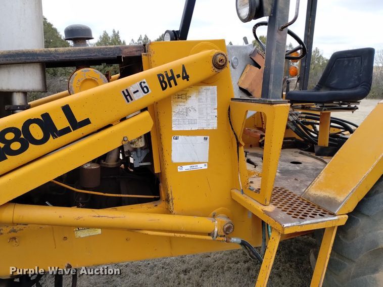 image for item OE9123 1981 Case 480D landscape tractor