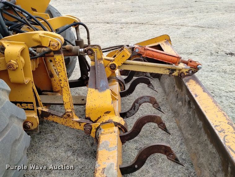 image for item OE9123 1981 Case 480D landscape tractor