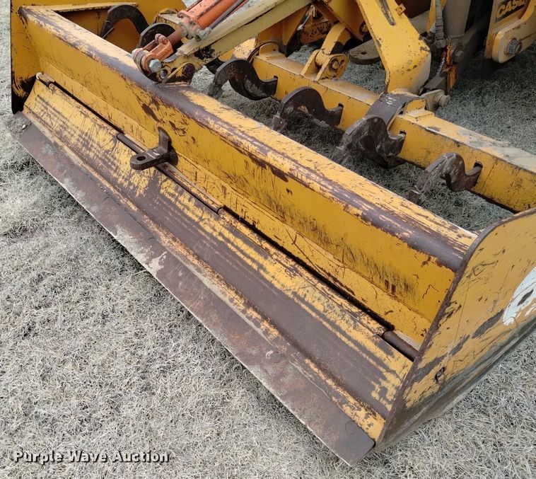 image for item OE9123 1981 Case 480D landscape tractor