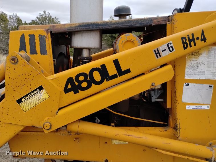 image for item OE9123 1981 Case 480D landscape tractor