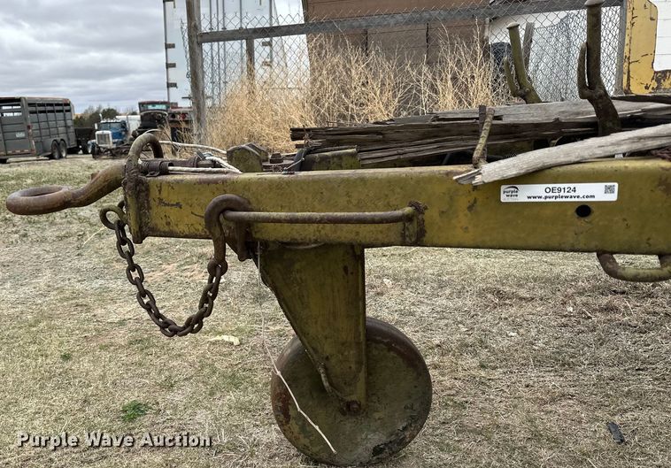 image for item OE9124 Fruehauf XM-107E2 running gear