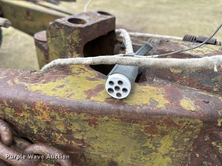 image for item OE9124 Fruehauf XM-107E2 running gear