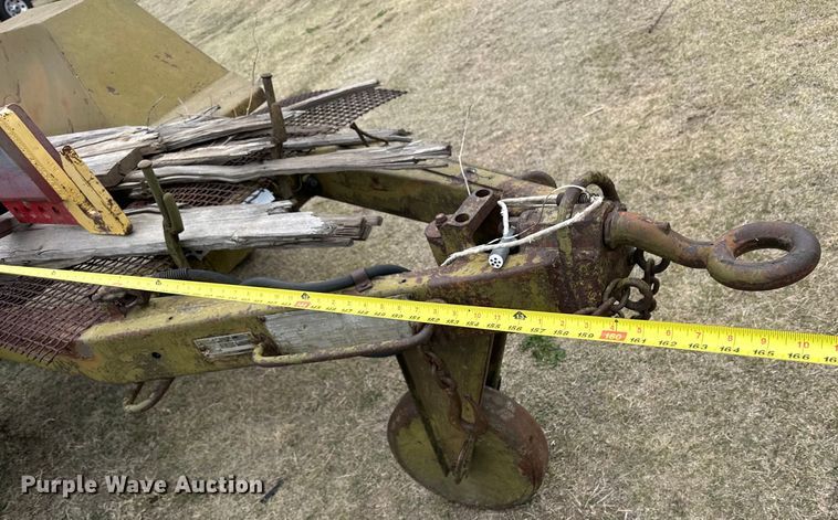 image for item OE9124 Fruehauf XM-107E2 running gear