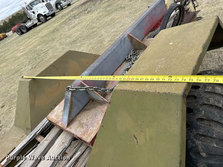 image for item OE9124 Fruehauf XM-107E2 running gear