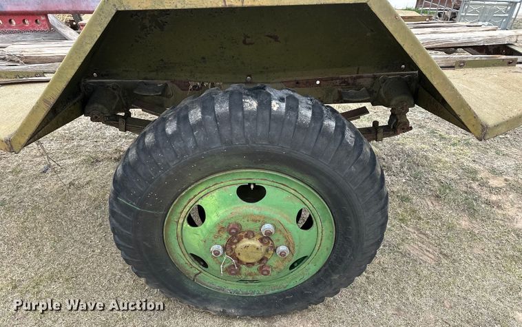 image for item OE9124 Fruehauf XM-107E2 running gear