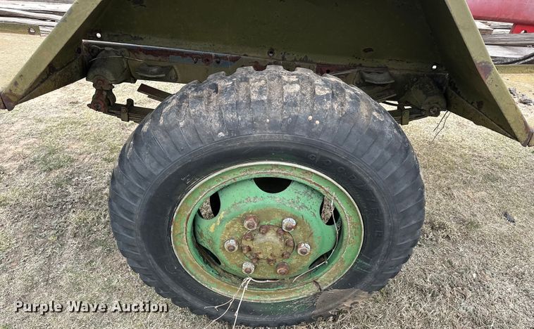 image for item OE9124 Fruehauf XM-107E2 running gear