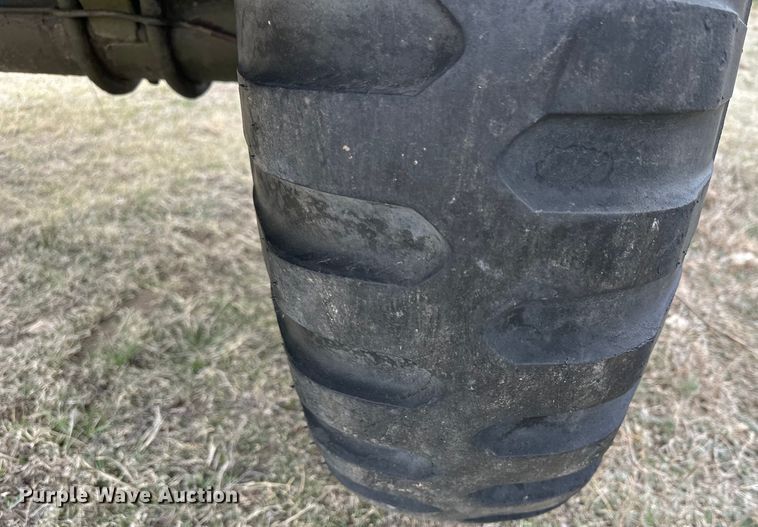 image for item OE9124 Fruehauf XM-107E2 running gear