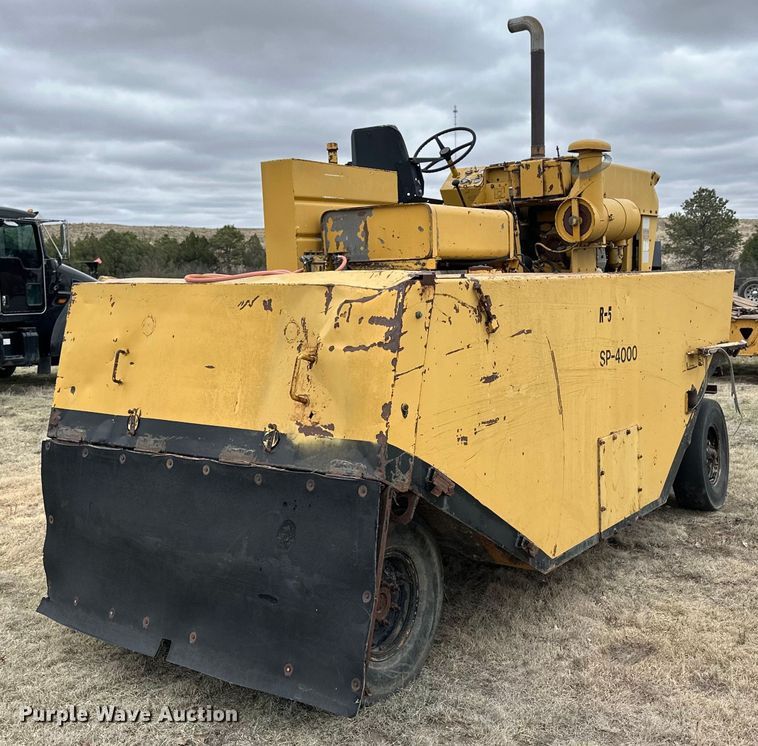 image for item OE9126 Bros SP-4000 pneumatic roller