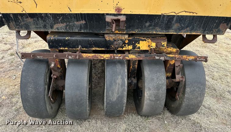 image for item OE9126 Bros SP-4000 pneumatic roller