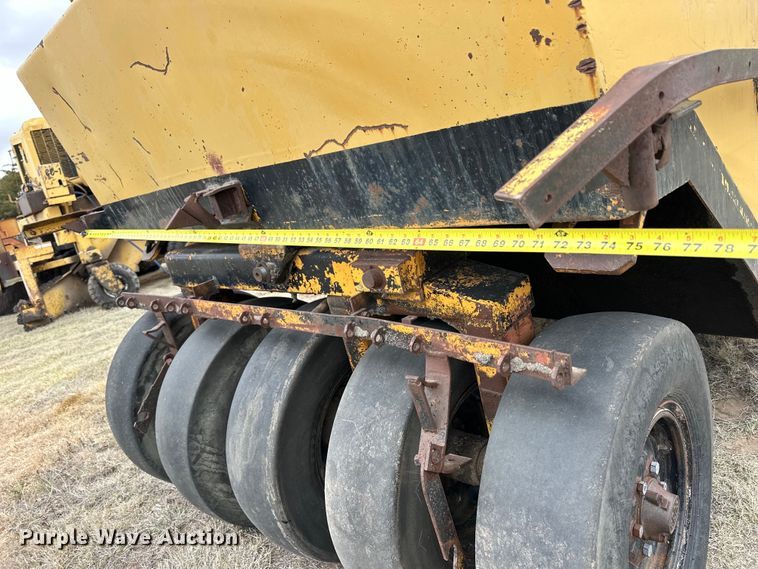 image for item OE9126 Bros SP-4000 pneumatic roller