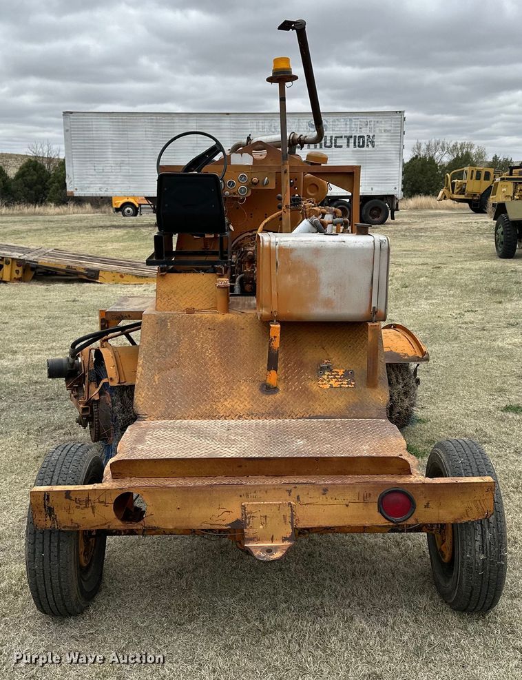 image for item OE9127 1980 Broce H20 broom