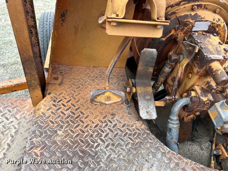 image for item OE9127 1980 Broce H20 broom