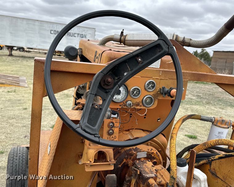 image for item OE9127 1980 Broce H20 broom