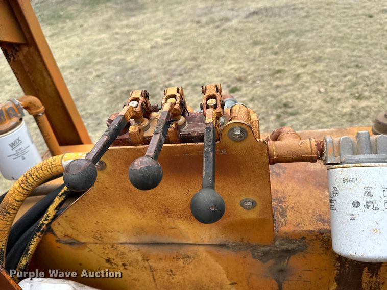 image for item OE9127 1980 Broce H20 broom