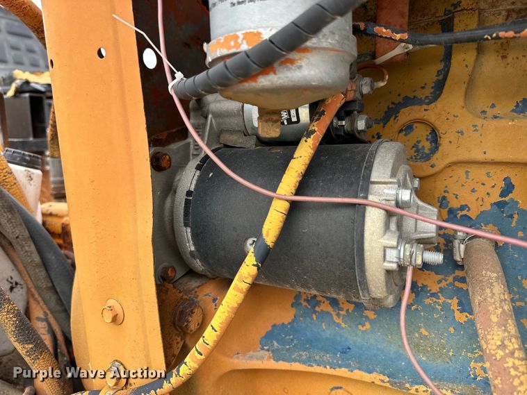 image for item OE9127 1980 Broce H20 broom