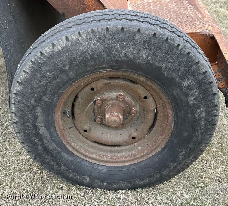 image for item OE9127 1980 Broce H20 broom