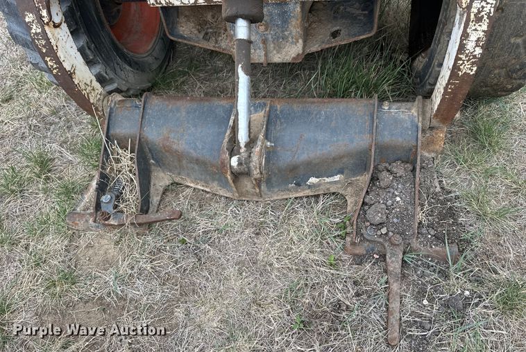 image for item OE9135 1993 Bobcat 743B skid steer loader