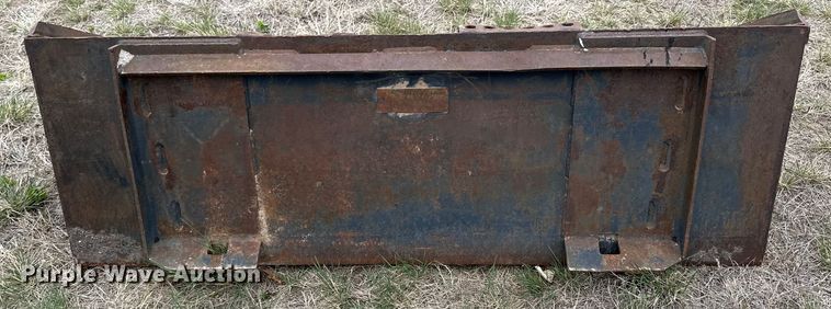 image for item OE9135 1993 Bobcat 743B skid steer loader