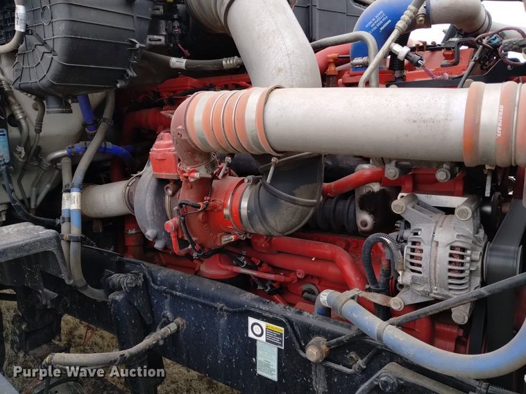 image for item OE9136 2021 Kenworth  T680 semi truck