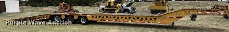 image for item OE9138 2003 Trail King TK110HT-523 drop deck hydratail equipment trailer