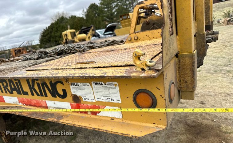 image for item OE9138 2003 Trail King TK110HT-523 drop deck hydratail equipment trailer