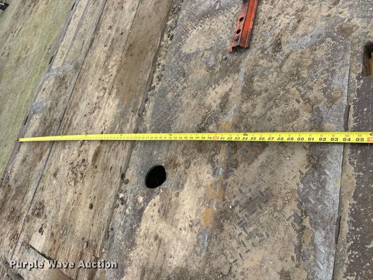 image for item OE9138 2003 Trail King TK110HT-523 drop deck hydratail equipment trailer