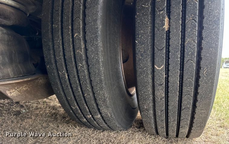 image for item OE9138 2003 Trail King TK110HT-523 drop deck hydratail equipment trailer