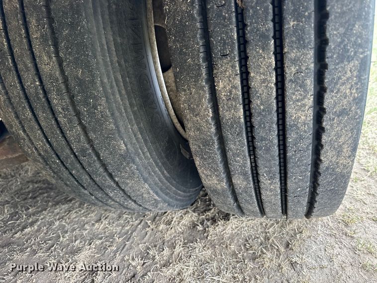 image for item OE9138 2003 Trail King TK110HT-523 drop deck hydratail equipment trailer