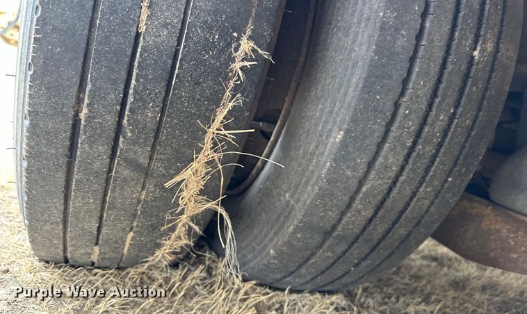 image for item OE9138 2003 Trail King TK110HT-523 drop deck hydratail equipment trailer