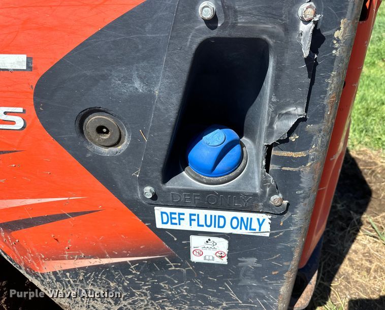 image for item OE9147 2019 Kubota SVL 95-2S tracked skid steer loader