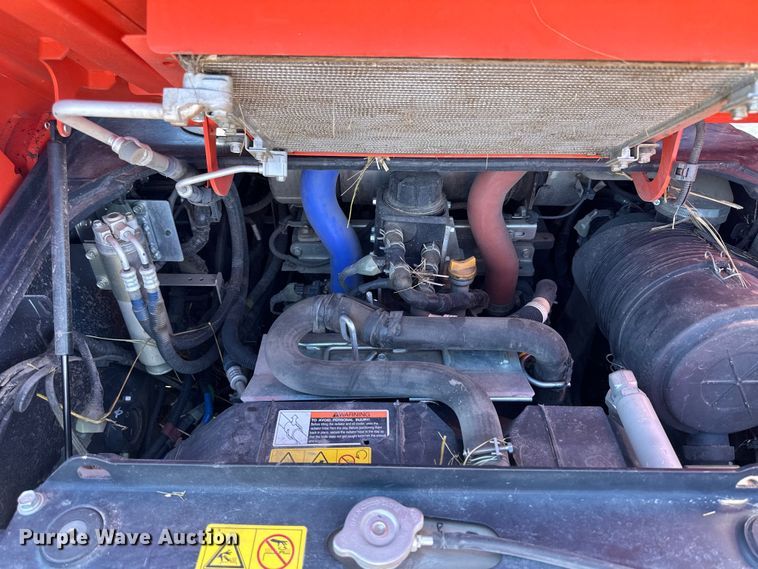 image for item OE9147 2019 Kubota SVL 95-2S tracked skid steer loader