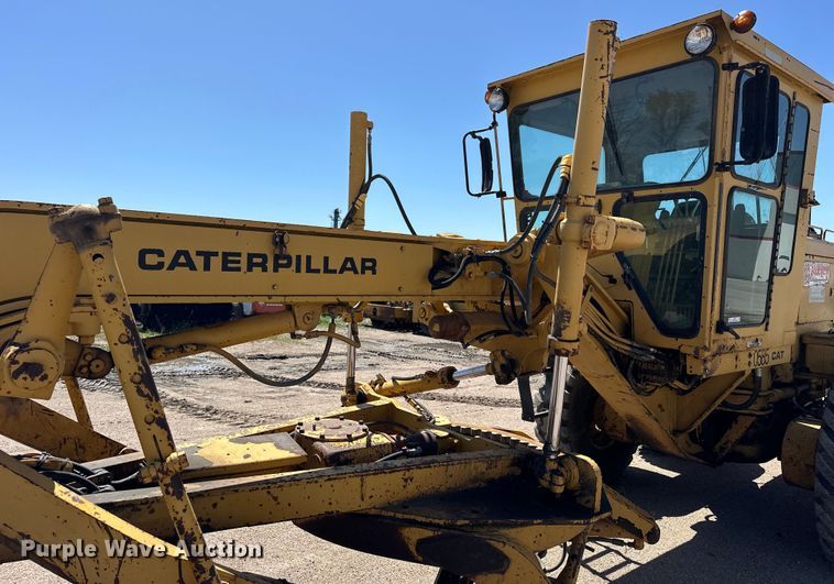 image for item OE9182 1986 Caterpillar  140G motor grader