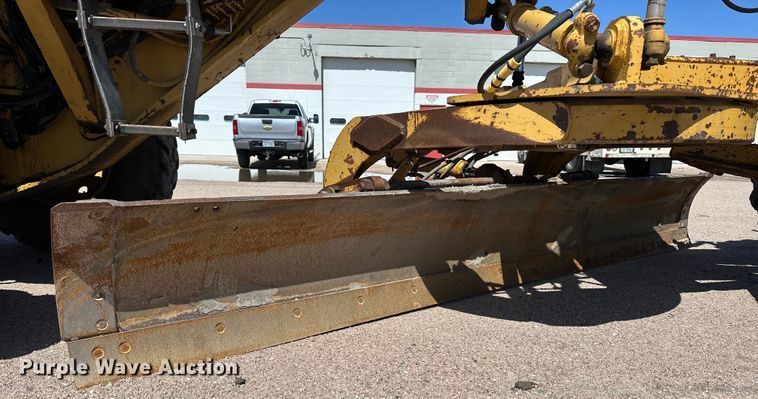 image for item OE9182 1986 Caterpillar  140G motor grader