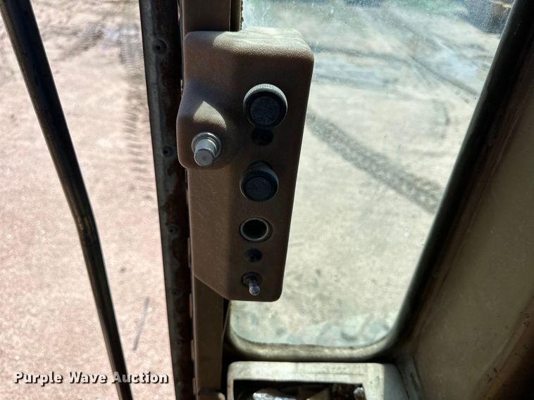 image for item OE9182 1986 Caterpillar  140G motor grader