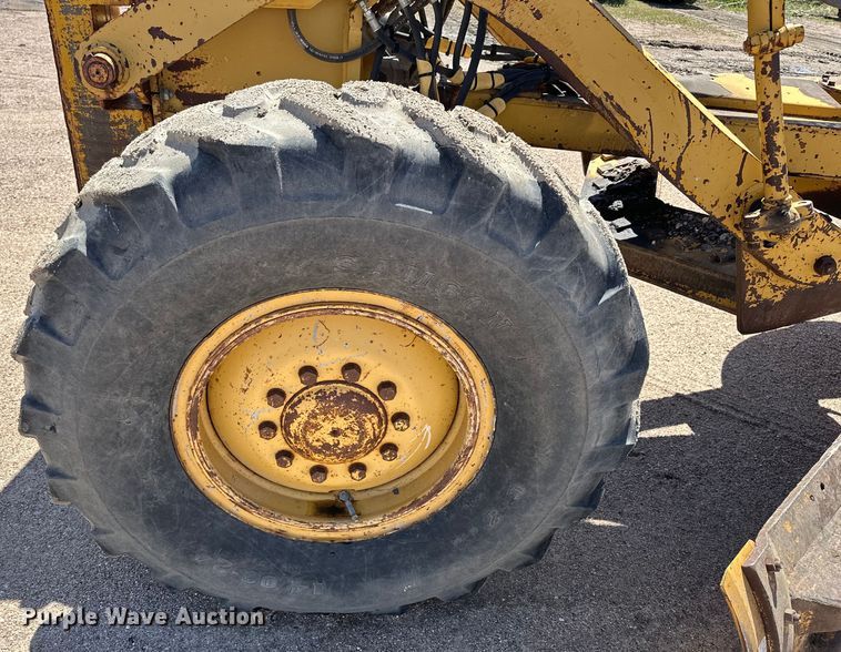 image for item OE9182 1986 Caterpillar  140G motor grader