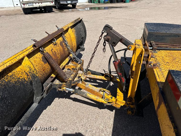 image for item OE9184 1991 Broce RJ300 broom