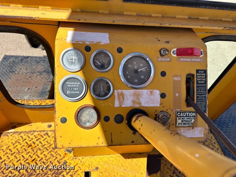 image for item OE9184 1991 Broce RJ300 broom